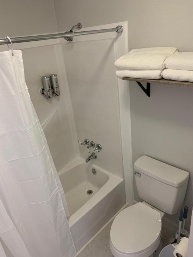 Traveler Stay Eagle Pass Buitenkant foto